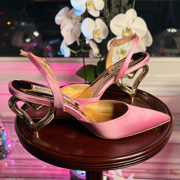 Badgley Mischka Lucille Heart Heel Slingback Pumps - Picture 6 of 12